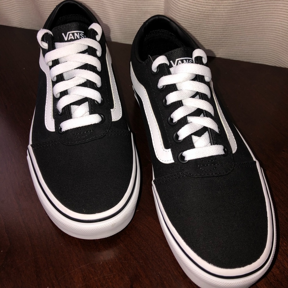 Women’s Vans old Skool